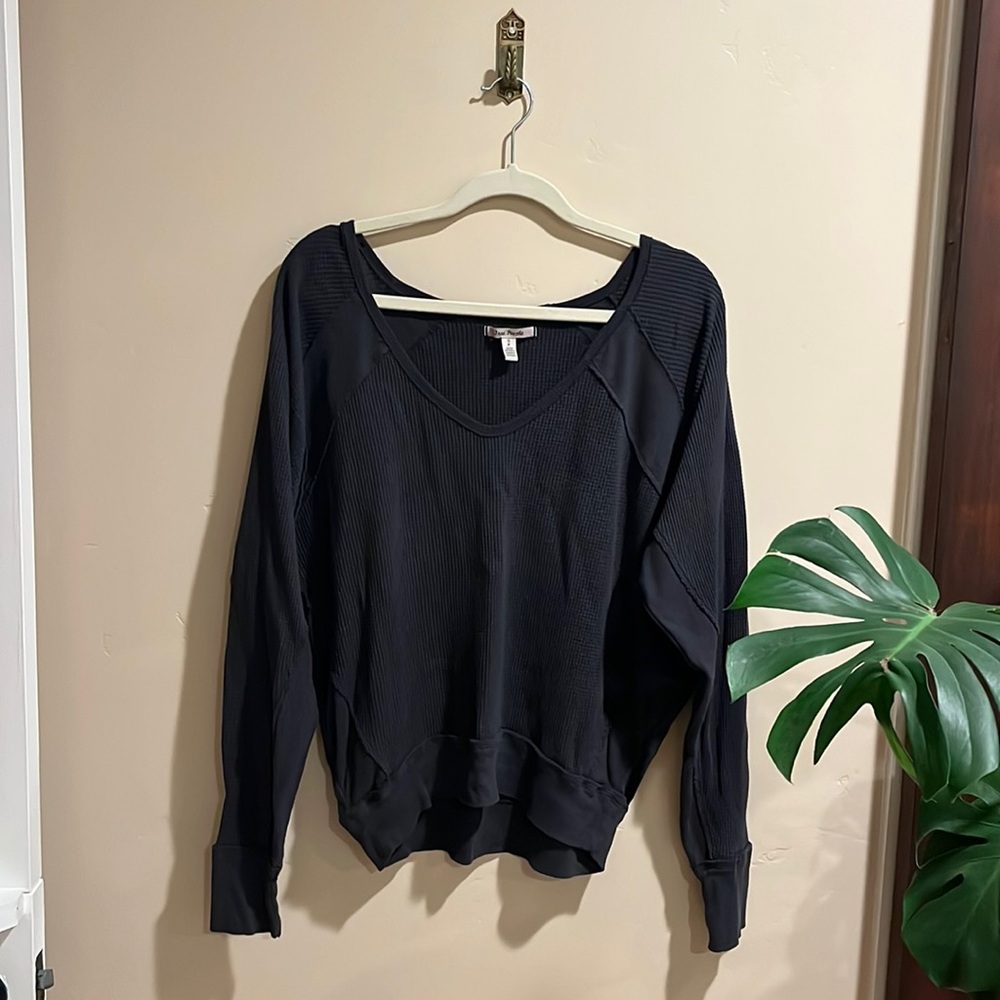 Free People oversized waffle longsleeve. sz S black